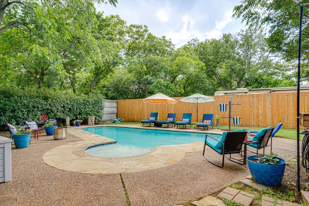 5 Mi to Will Rogers Center! Private Oasis w/ Grill