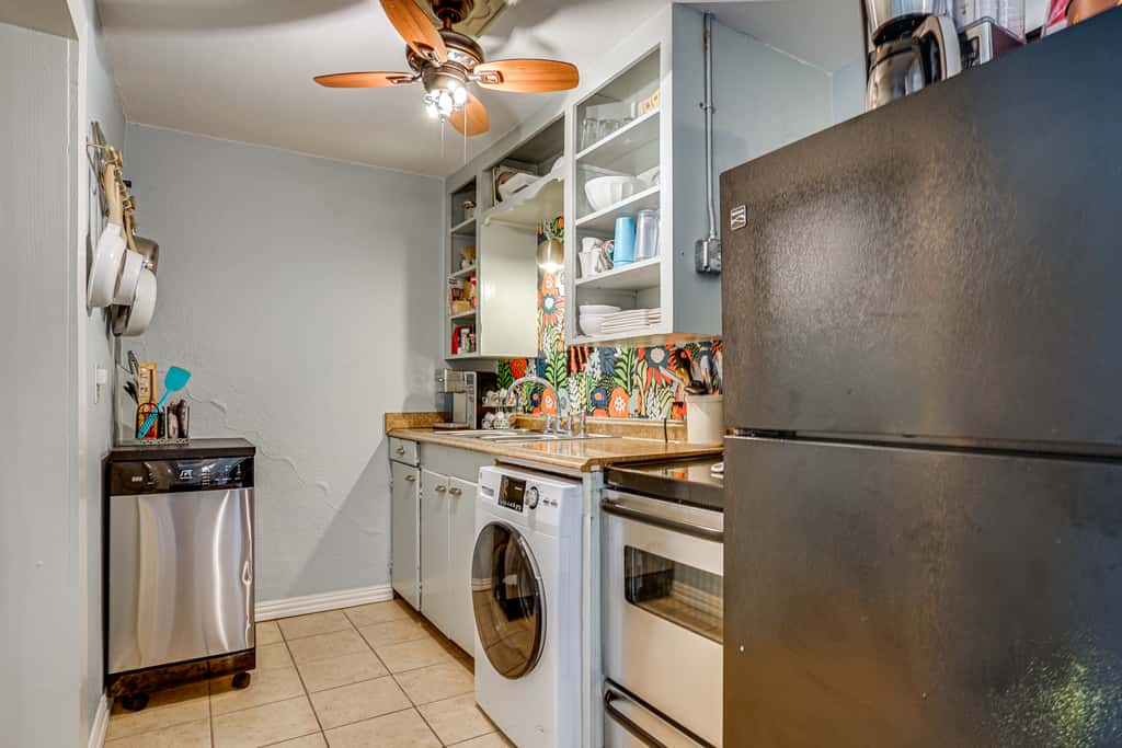 5 Mi to Will Rogers Center! Private Oasis w/ Grill