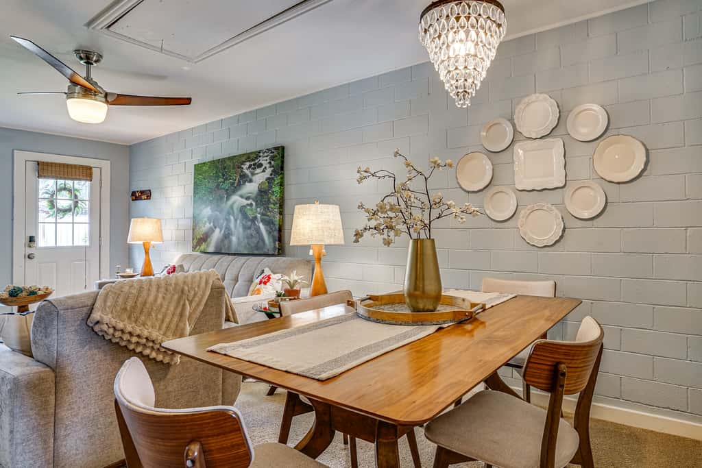 5 Mi to Will Rogers Center! Private Oasis w/ Grill