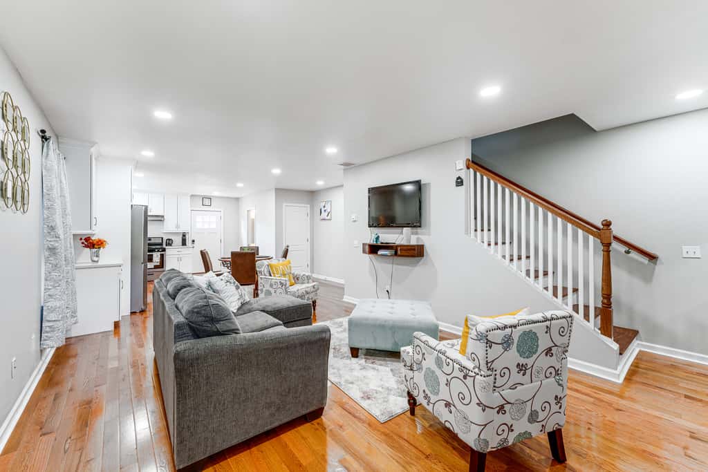 2 Mi to Dtwn: Well-Appointed Bridgeport Duplex!