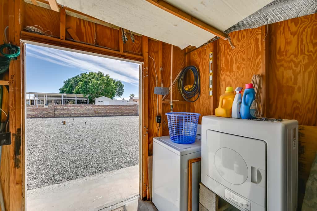Pet-Friendly Vacation Rental in Yuma with Grill!