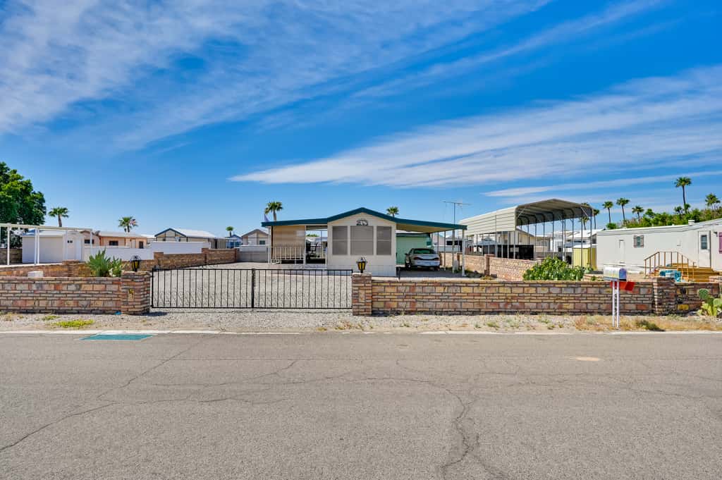 Pet-Friendly Vacation Rental in Yuma with Grill!