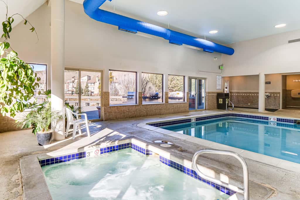 1 Mi to Keystone Resort: Mtn-View Family Escape!