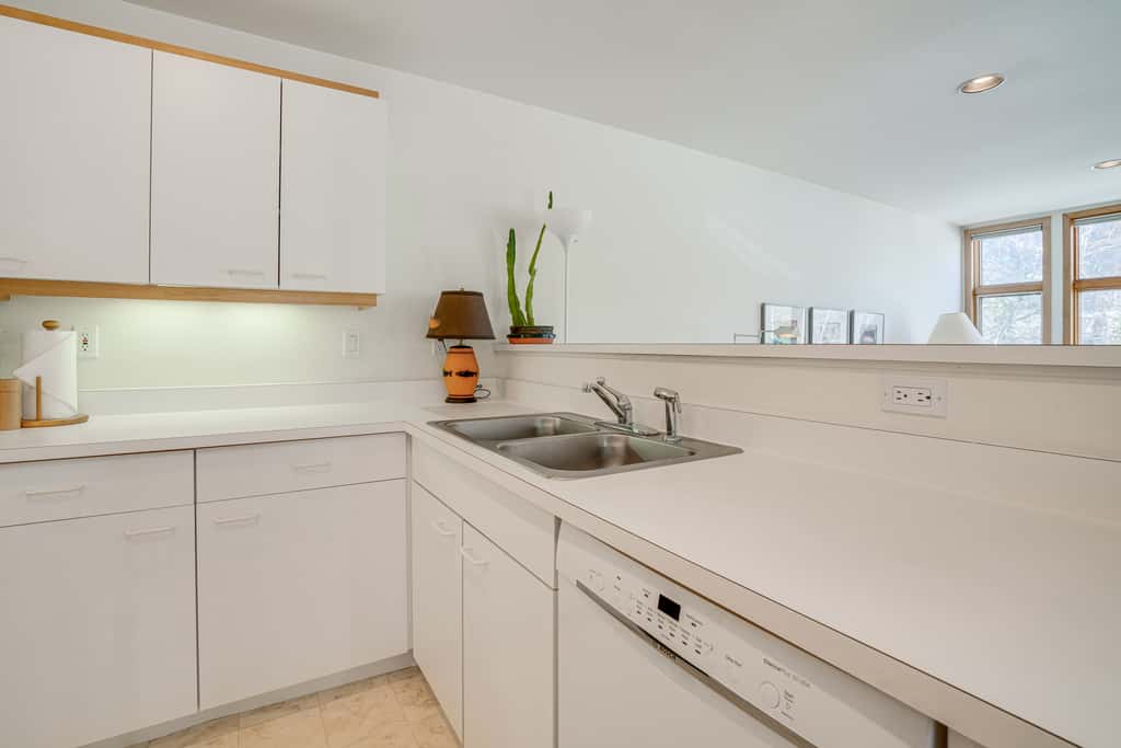 Mtn-View Deck, Workspace! Walkable Frisco Condo