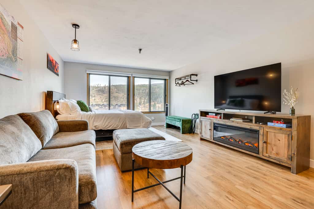 Walk to Dtwn: Winter Park Studio w/ Hot Tub Access