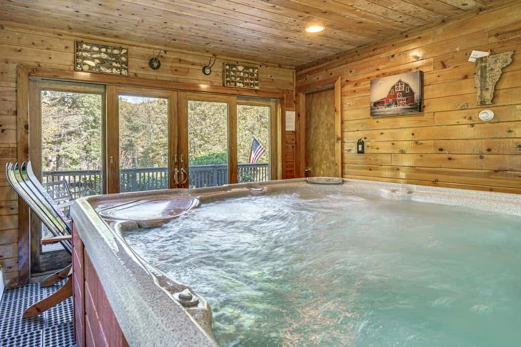 Riverfront Home w/ Hot Tub Near Killington Resort