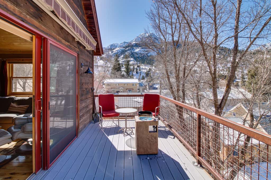 Cozy Ouray Hideaway: Mountain Views, Steps to Main