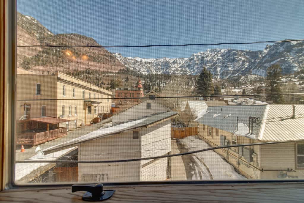 Cozy Ouray Hideaway: Mountain Views, Steps to Main