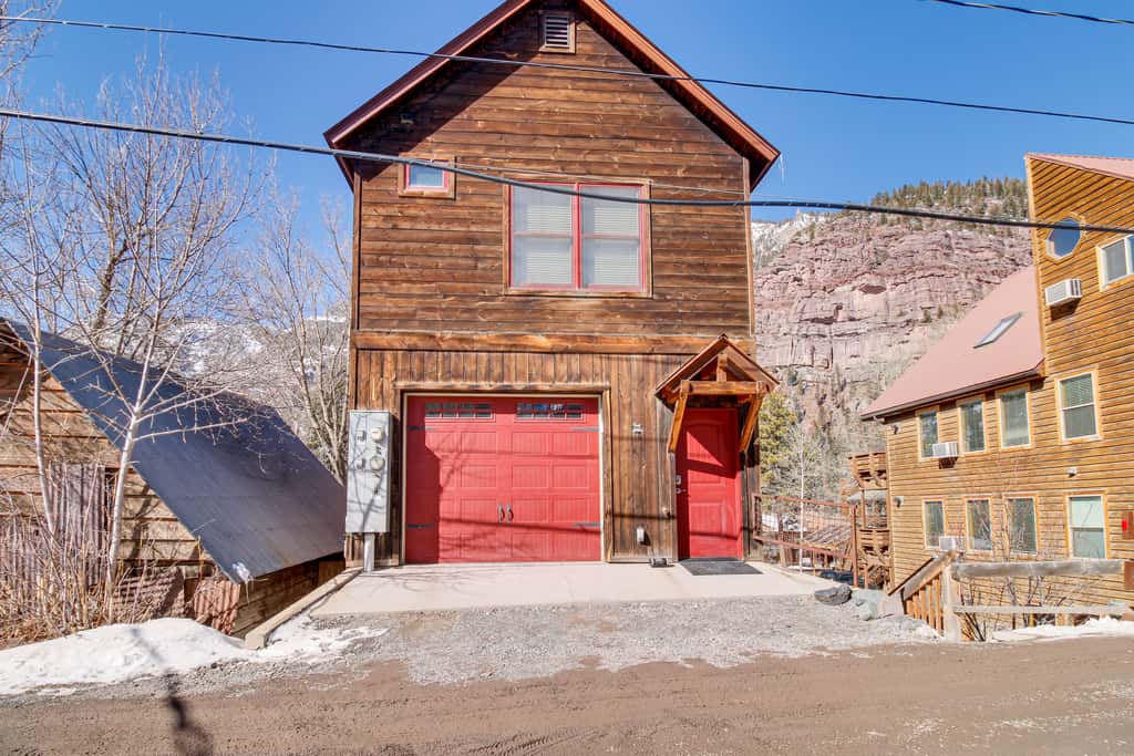 Cozy Ouray Hideaway: Mountain Views, Steps to Main