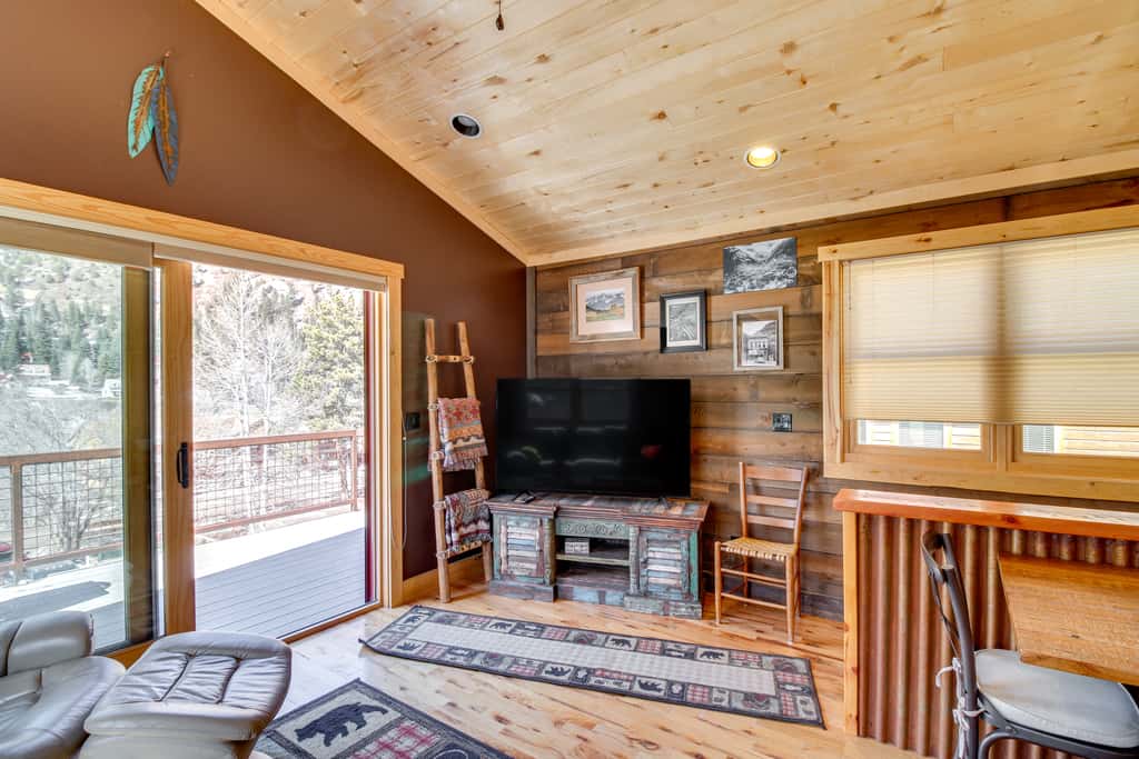 Cozy Ouray Hideaway: Mountain Views, Steps to Main
