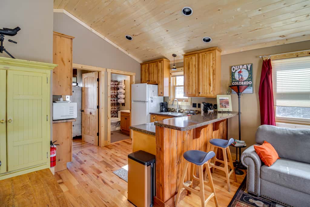 Cozy Ouray Hideaway: Mountain Views, Steps to Main