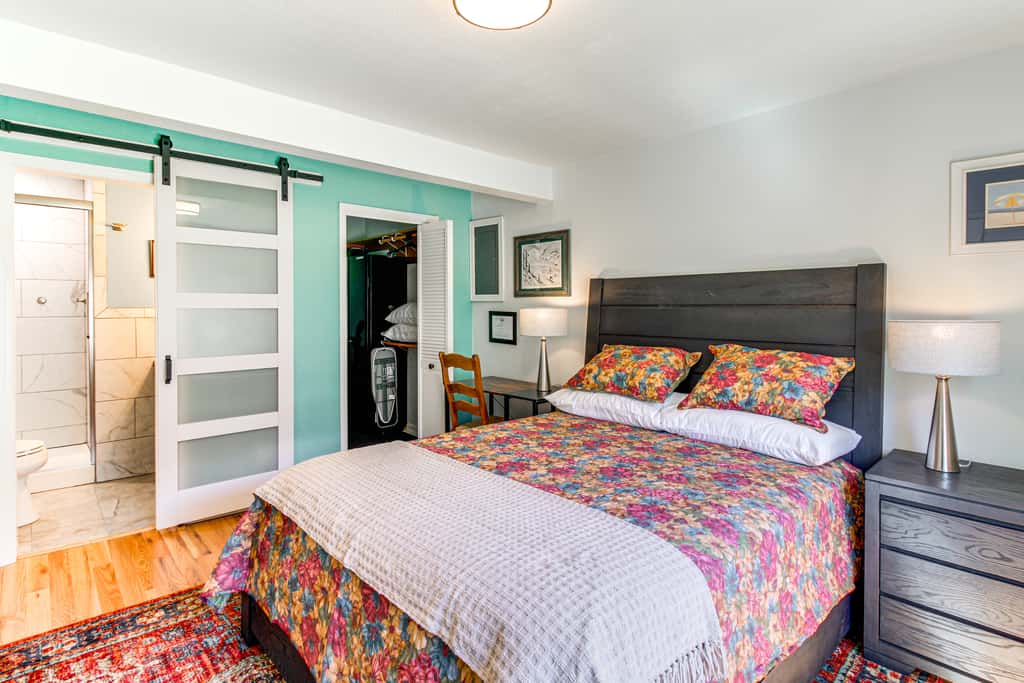 Downtown Ouray Apt w/ River & Mountain Views!