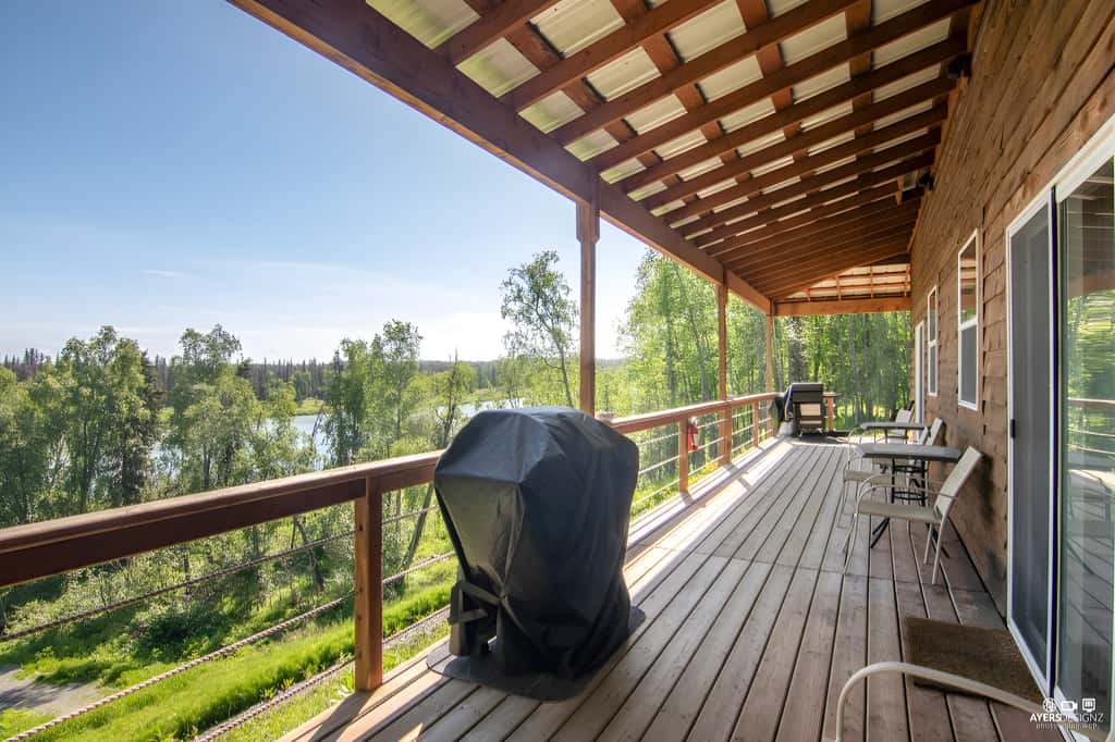 Kenai River Views & Access: Soldotna Apartment!