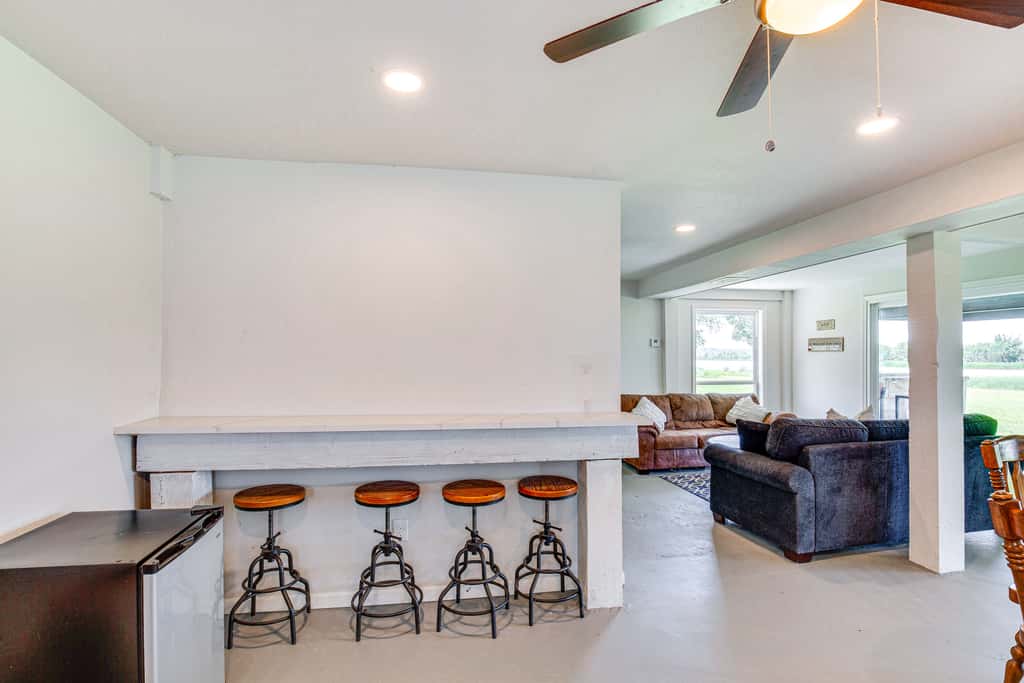 Granbury Home w/ Lake Views ~ 6 Mi to Boat Launch!