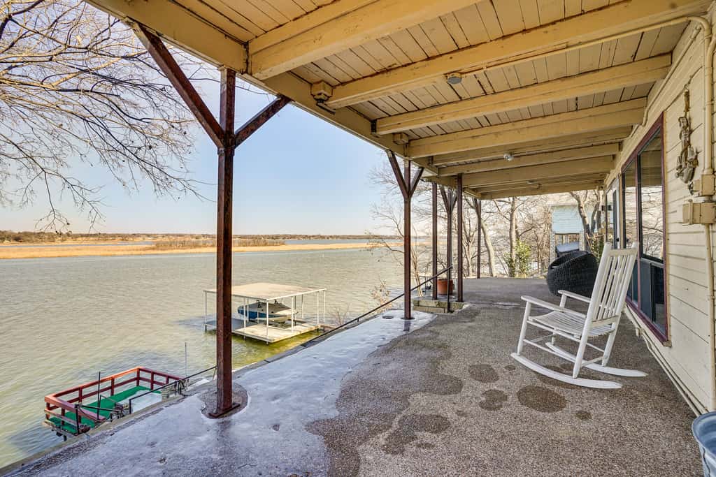 5 Mi to Granbury Square: Waterfront Escape w/ Dock