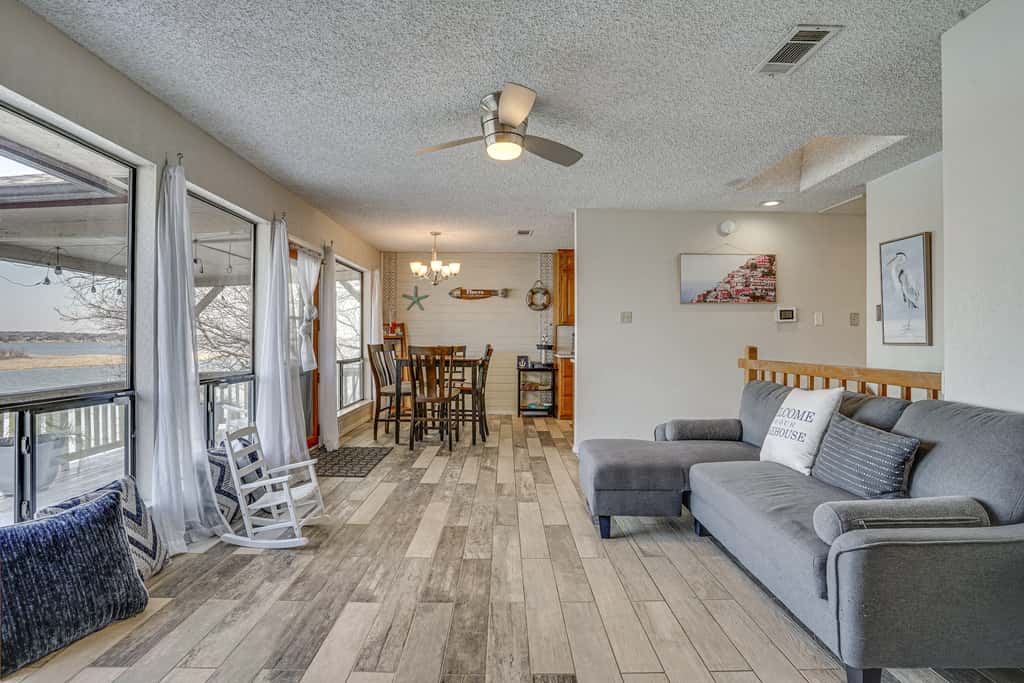 5 Mi to Granbury Square: Waterfront Escape w/ Dock
