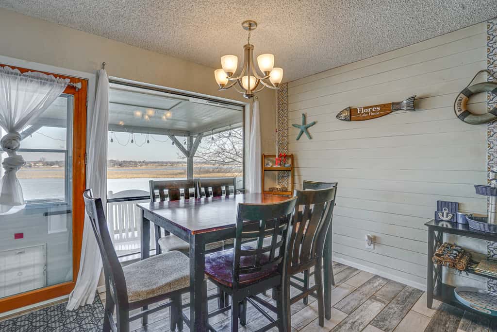 5 Mi to Granbury Square: Waterfront Escape w/ Dock