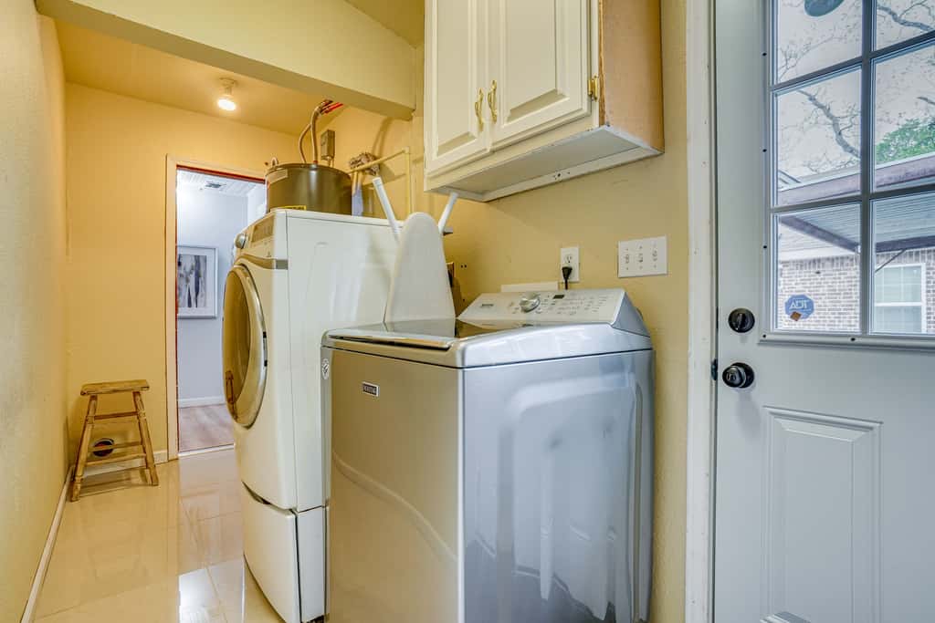 Family + Pet Friendly: Fort Worth Home Near TCU!