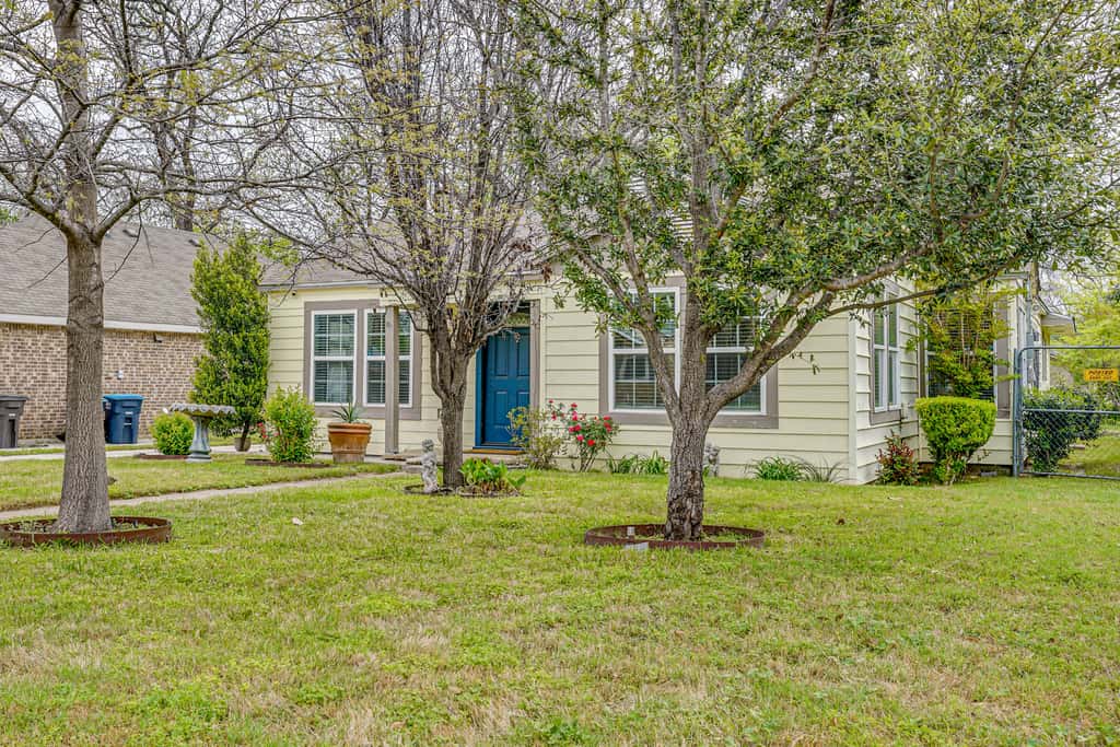 Family + Pet Friendly: Fort Worth Home Near TCU!