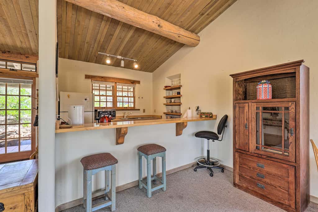 Hike & Relax: Prescott Studio w/ Thumb Butte Views
