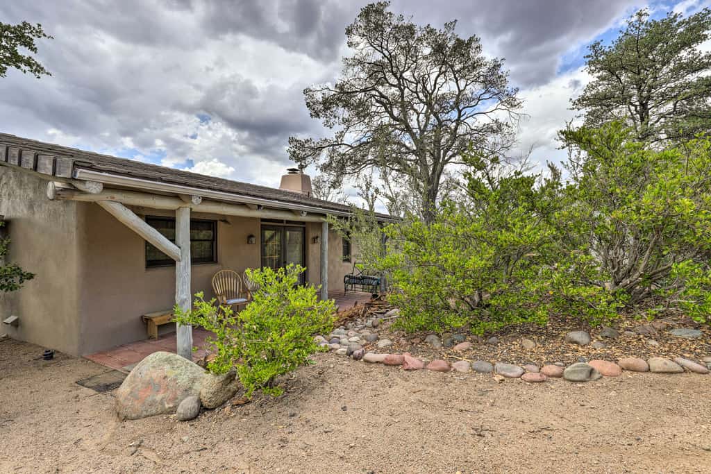 Hike & Relax: Prescott Studio w/ Thumb Butte Views
