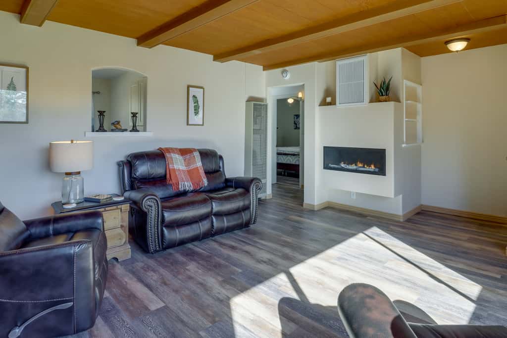 2 Mi to Dtwn: Prescott Gem w/ Patio & Views!