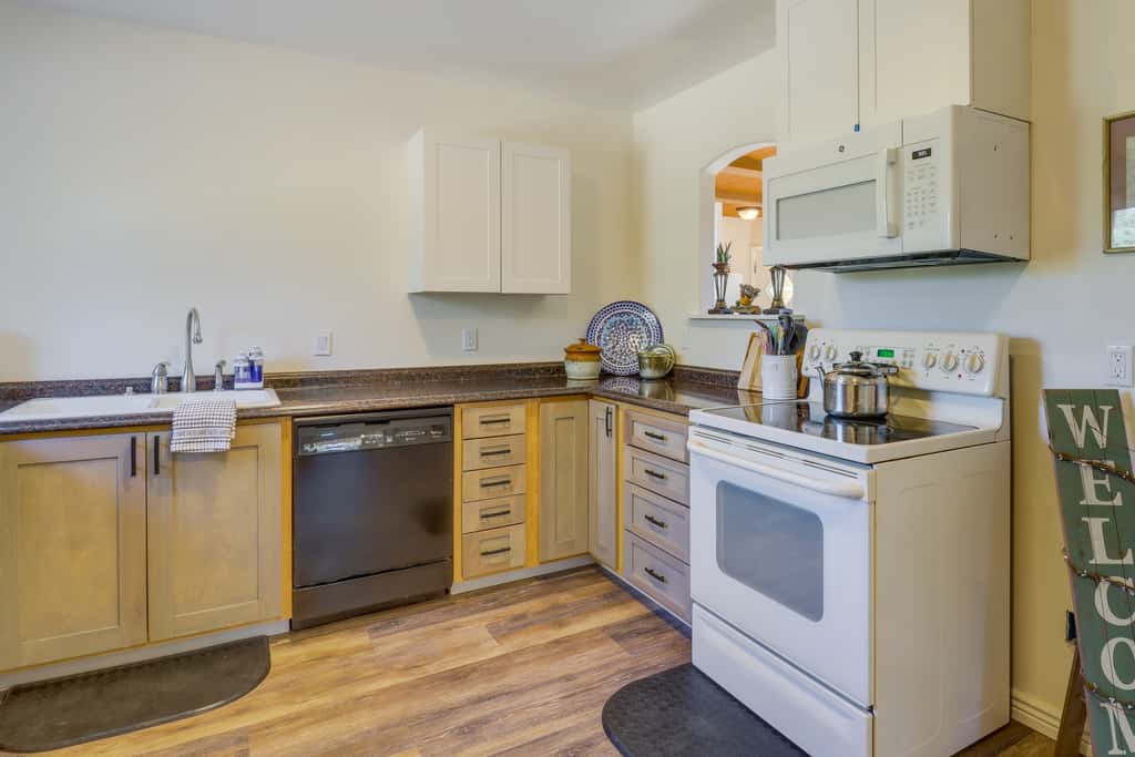 2 Mi to Dtwn: Prescott Gem w/ Patio & Views!