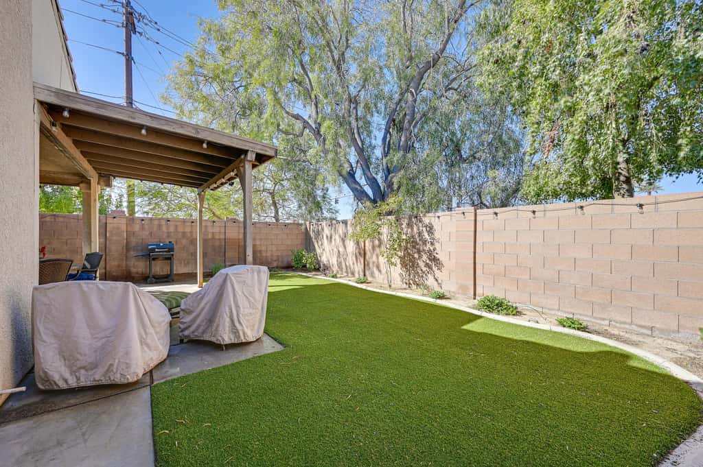 Renovated Yuma Home w/ Community Pool!