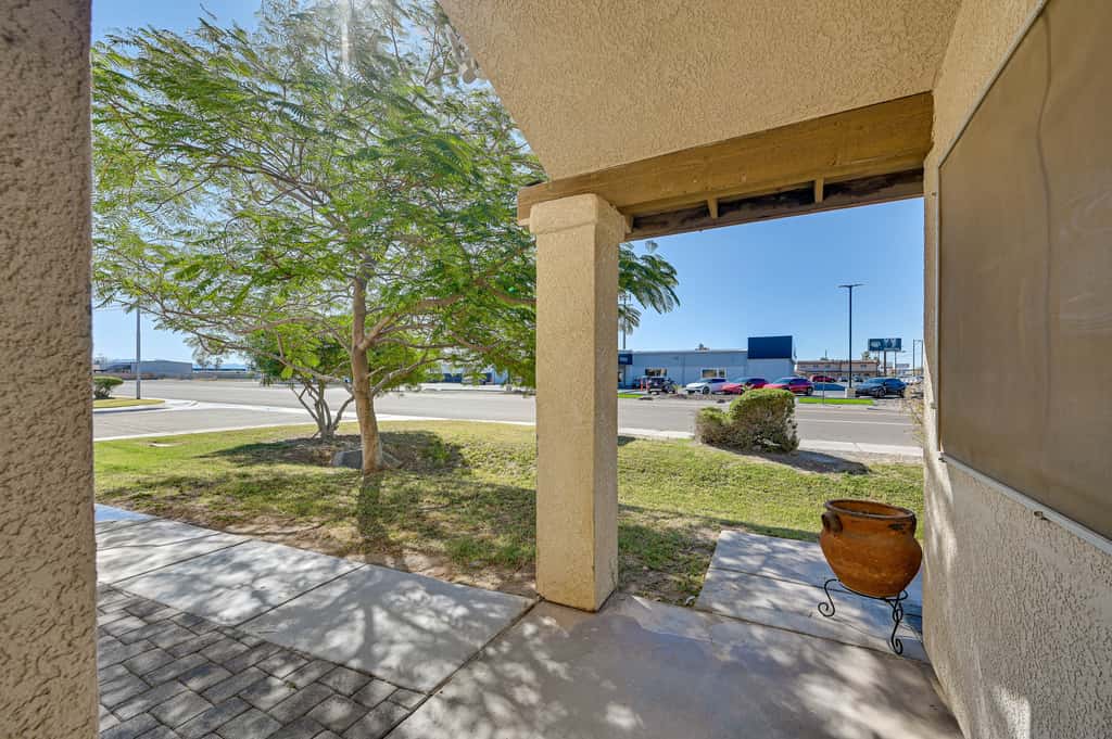 Renovated Yuma Home w/ Community Pool!