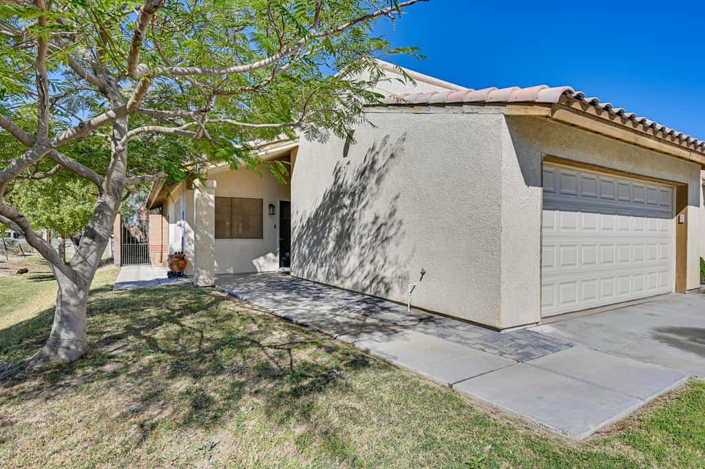 Renovated Yuma Home w/ Community Pool!