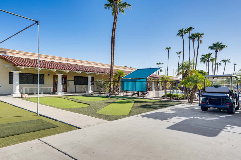 Pool, Hot Tub & Tennis Courts: Yuma Home Near Dtwn