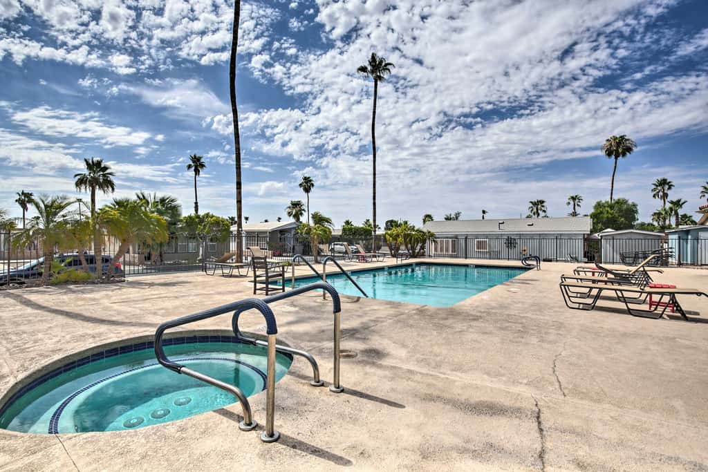Pool, Hot Tub & Tennis Courts: Yuma Home Near Dtwn