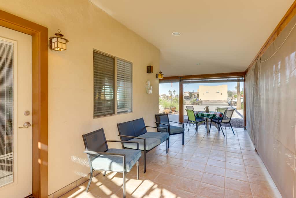 Mtn-View Casita w/ Rooftop Deck & Patio in Yuma!
