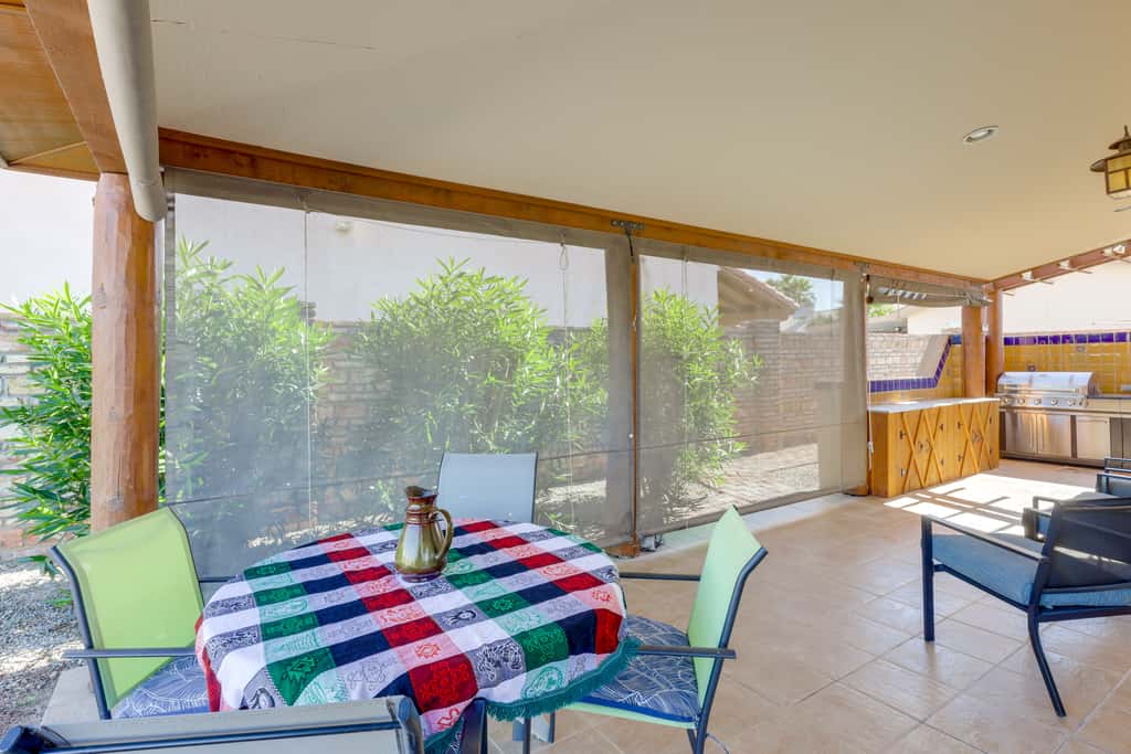 Mtn-View Casita w/ Rooftop Deck & Patio in Yuma!