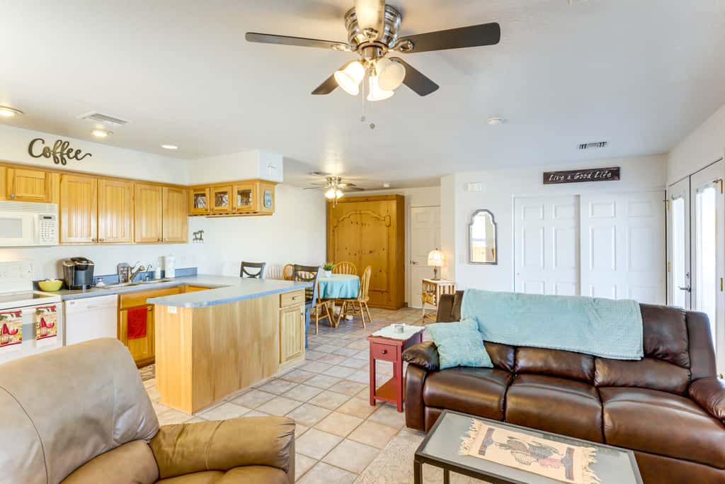 Mtn-View Casita w/ Rooftop Deck & Patio in Yuma!