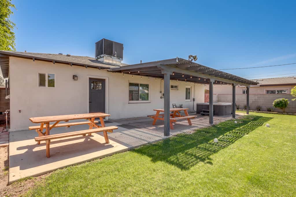 Quiet Yuma Retreat w/ Hot Tub & Spacious Backyard