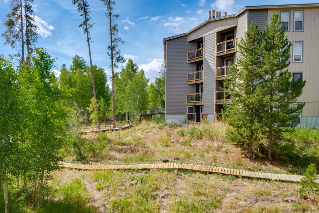 Pool & Hot Tub Access! Silverthorne Basecamp