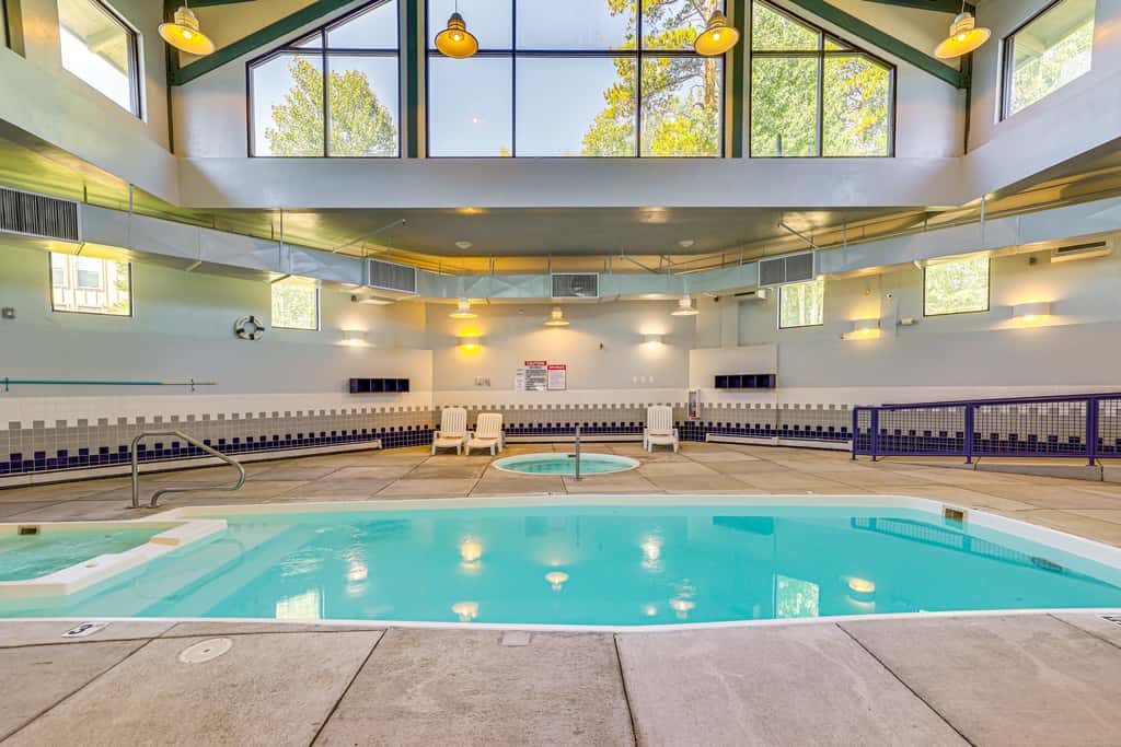 Pool & Hot Tub Access! Silverthorne Basecamp