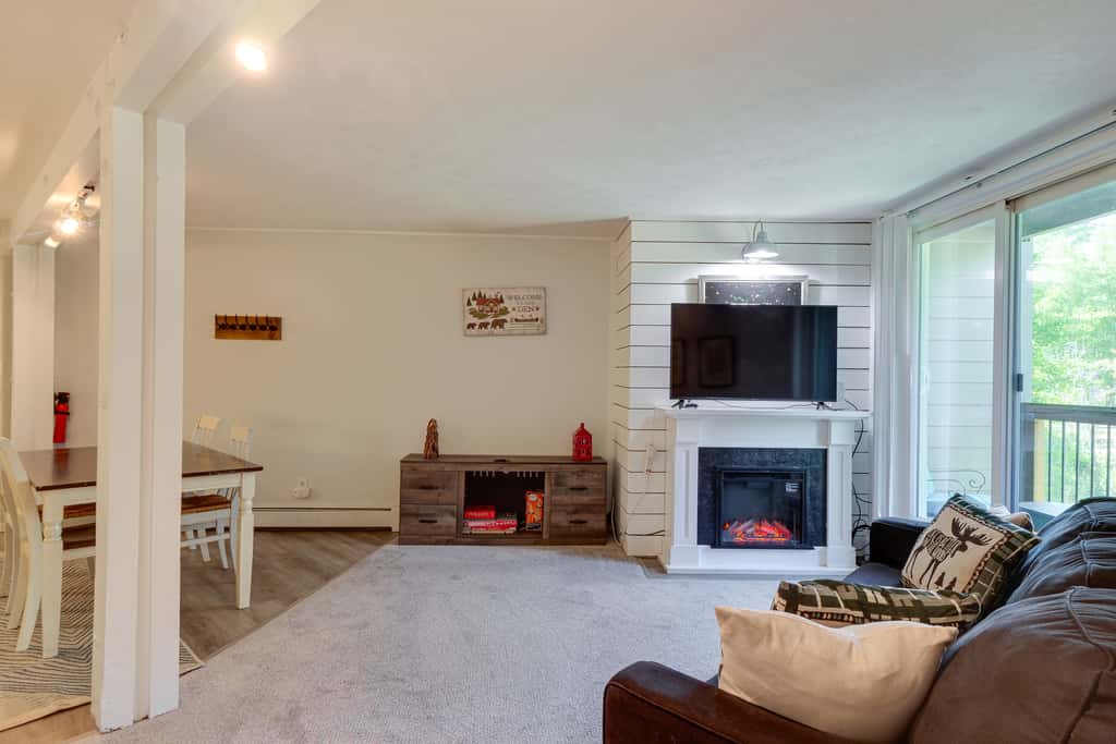 Pool & Hot Tub Access! Silverthorne Basecamp