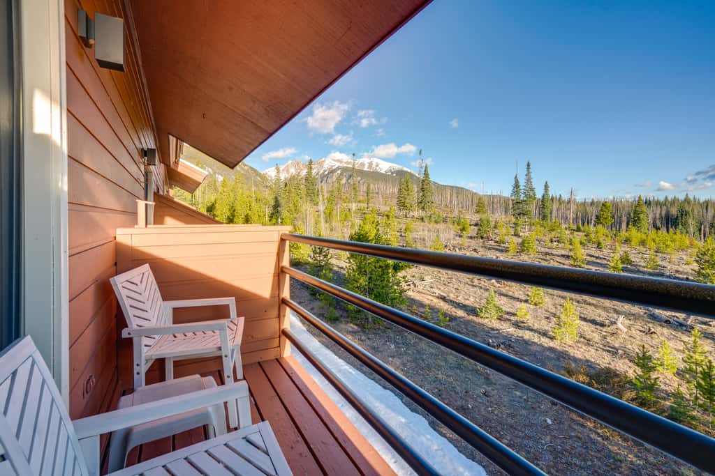 All-Season Base w/ Epic Views in Silverthorne!