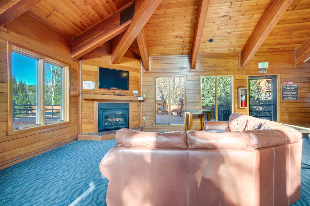 All-Season Base w/ Epic Views in Silverthorne!