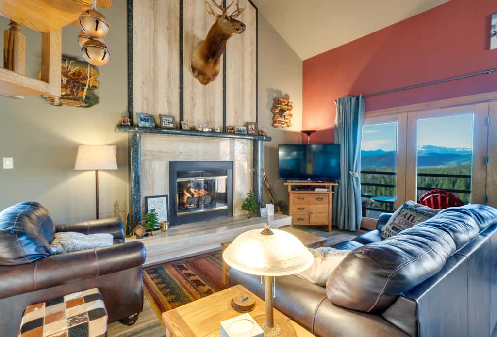 All-Season Base w/ Epic Views in Silverthorne!