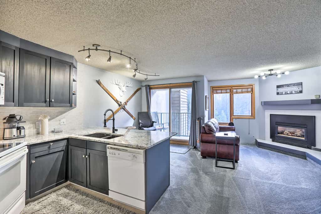 Cozy Ski-In/Out Winter Park Studio w/ Hot Tubs!