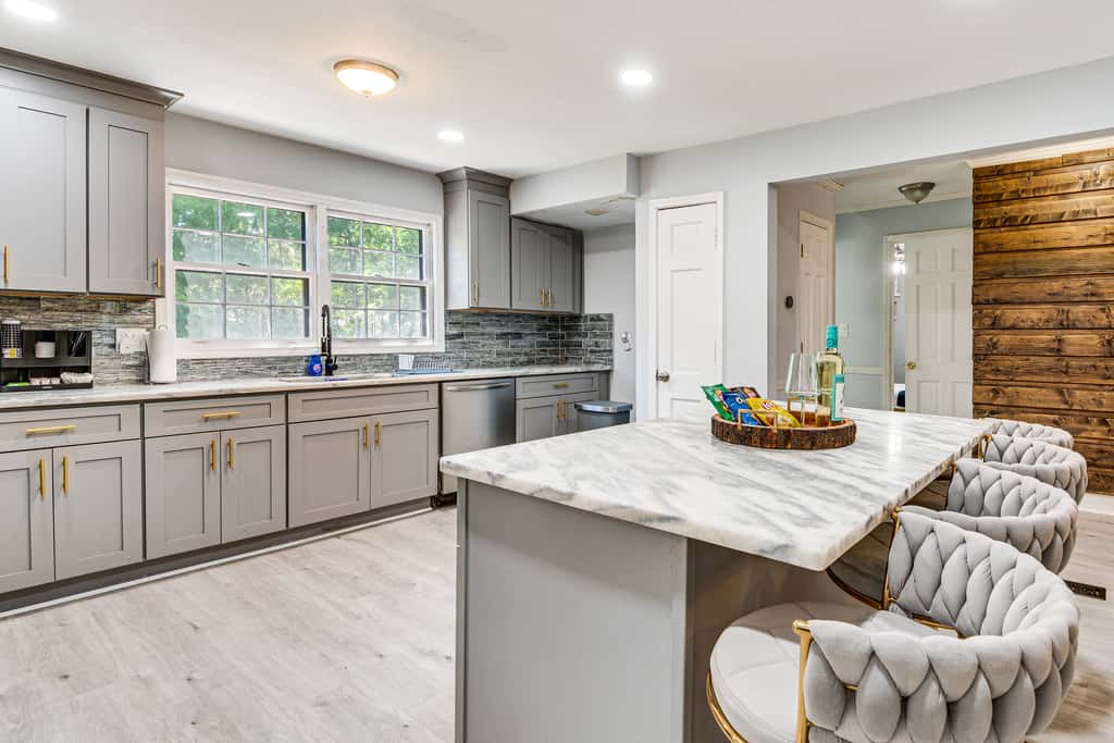 Spacious Home w/ Hot Tub, 14 Mi to Downtown ATL!