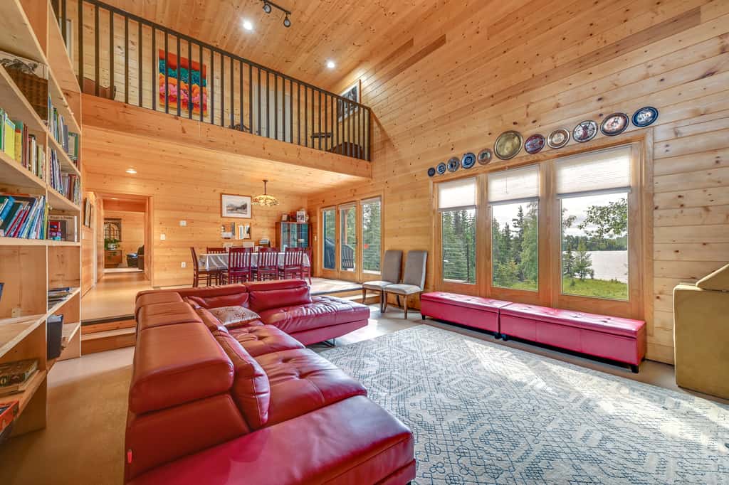 Spacious Soldotna Home w/ Mackey Lake Views!