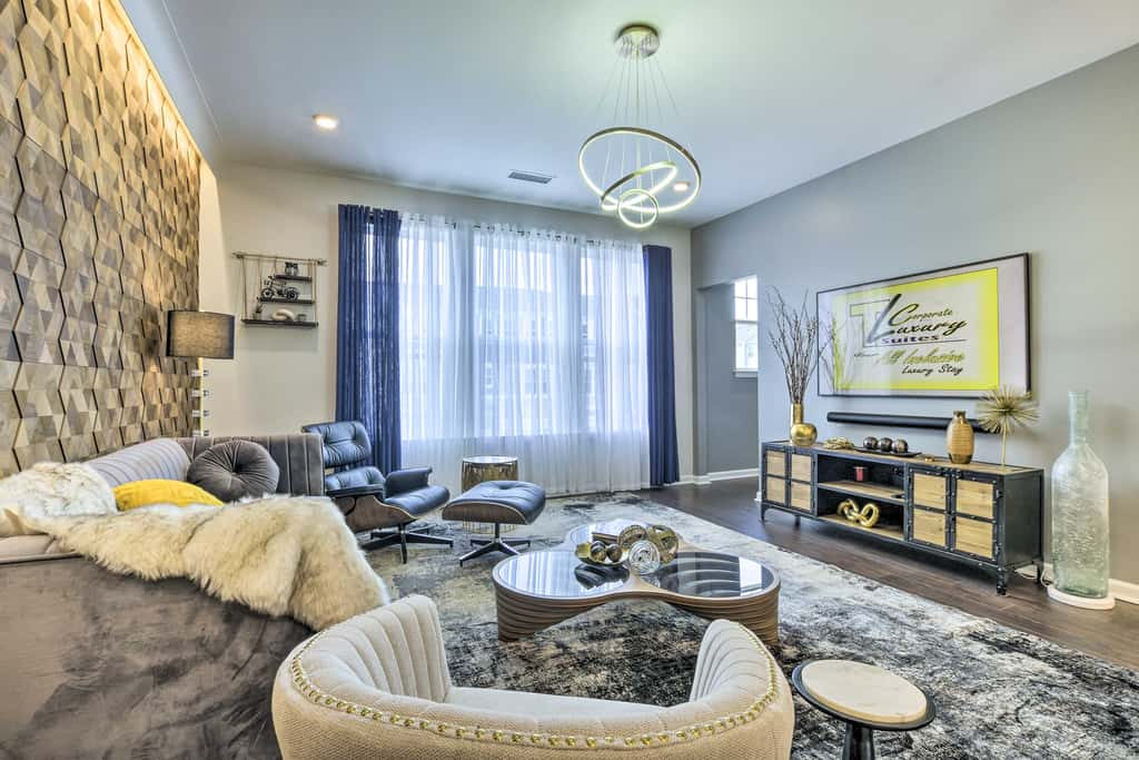 Tasteful Durham Townhome - 6 Mi to Downtown!