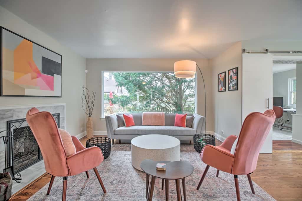 Home w/ Office + Yard: 25 Mi to Downtown Chicago!