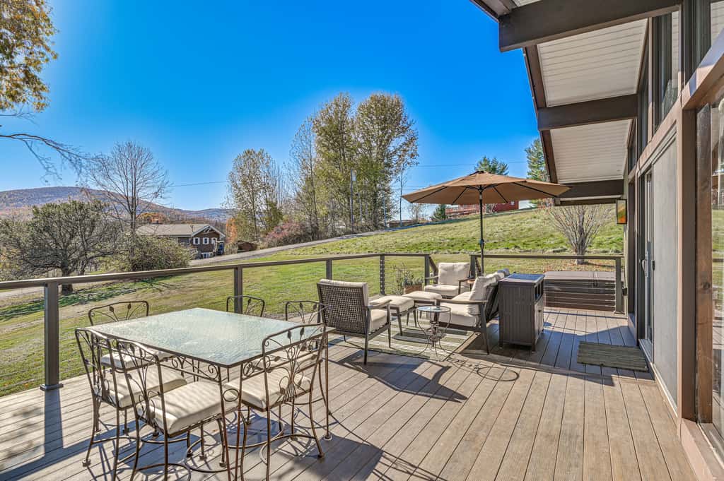 Cozy Mtn-View Chalet < 2 Mi to Windham Slopes