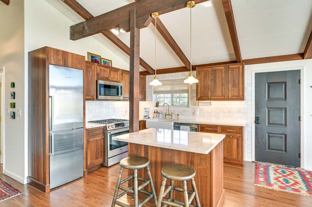 Cozy Mtn-View Chalet < 2 Mi to Windham Slopes