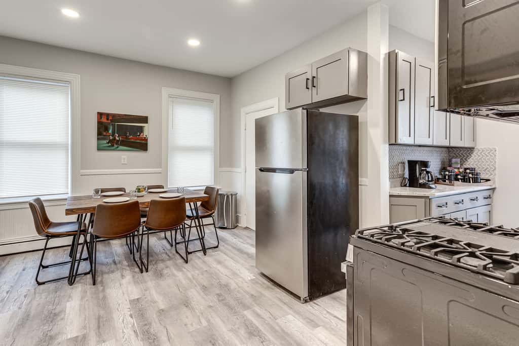 1 Mi to Dtwn: Pet-Friendly Providence Apt w/ Yard